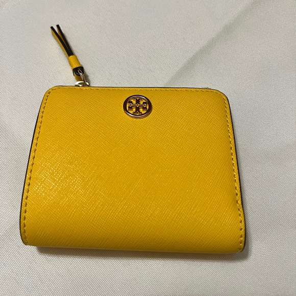Yellow Zip Wallet - Picture 2 of 3